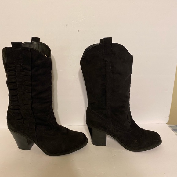 Kensie Girl - Woman’s (Maylisa) western black faux suede boots, Size: 10 - Picture 2 of 8